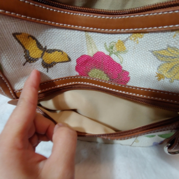 NWT GIANI BERNINI BOTANICAL LINEN HOBO BAG - Picture 16 of 16